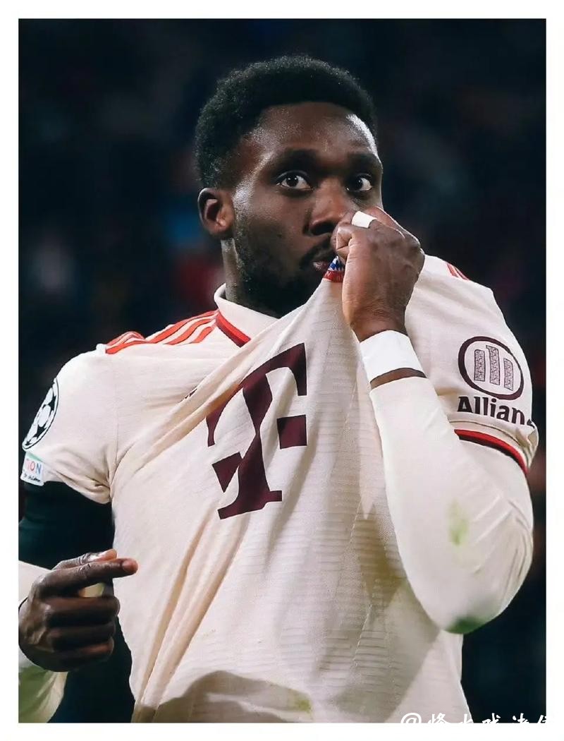 拜仁慕尼黑与加拿大新星戴维斯提前续约 拜仁慕尼黑与加拿大新星戴维斯提前续约